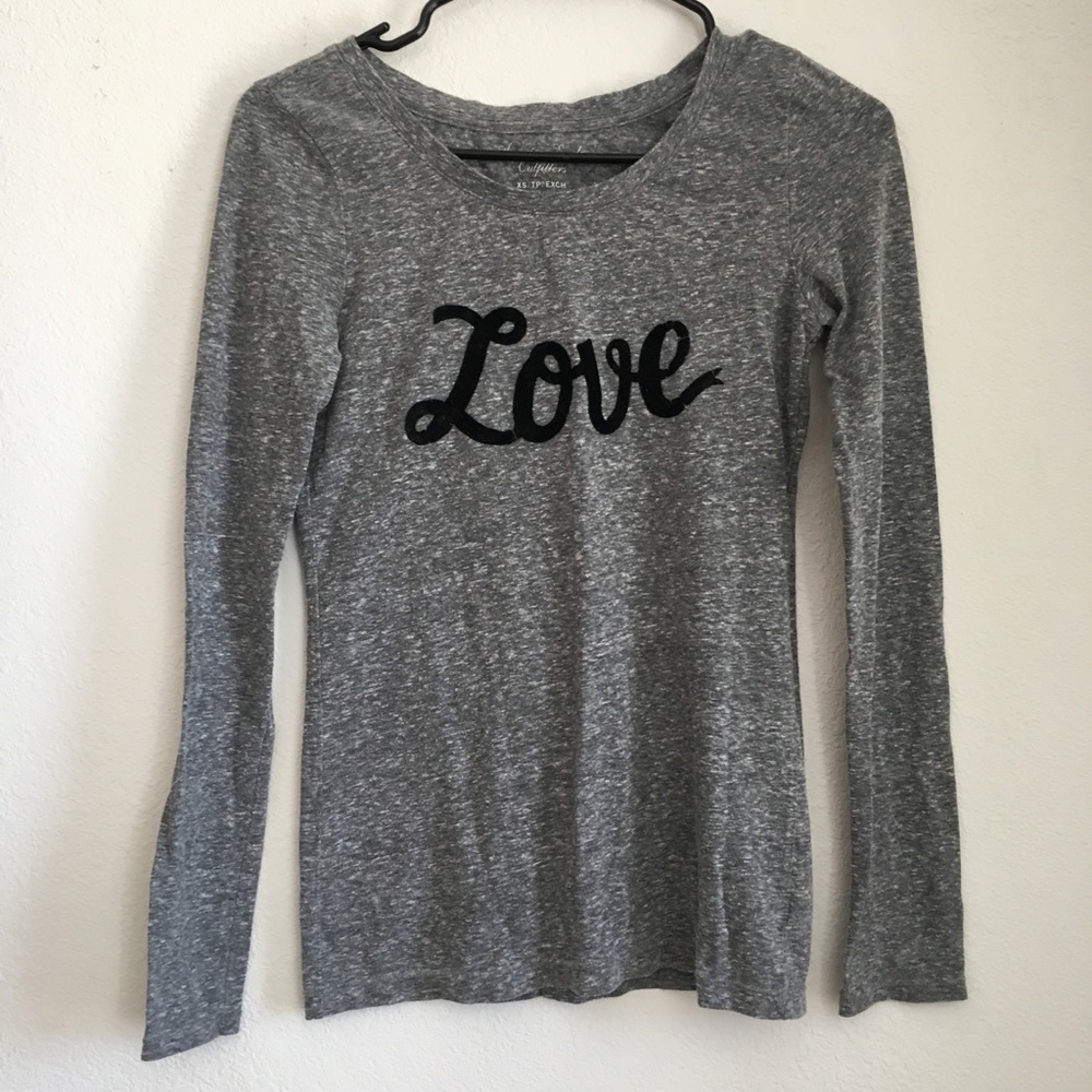 Long sleeved gray love shirt